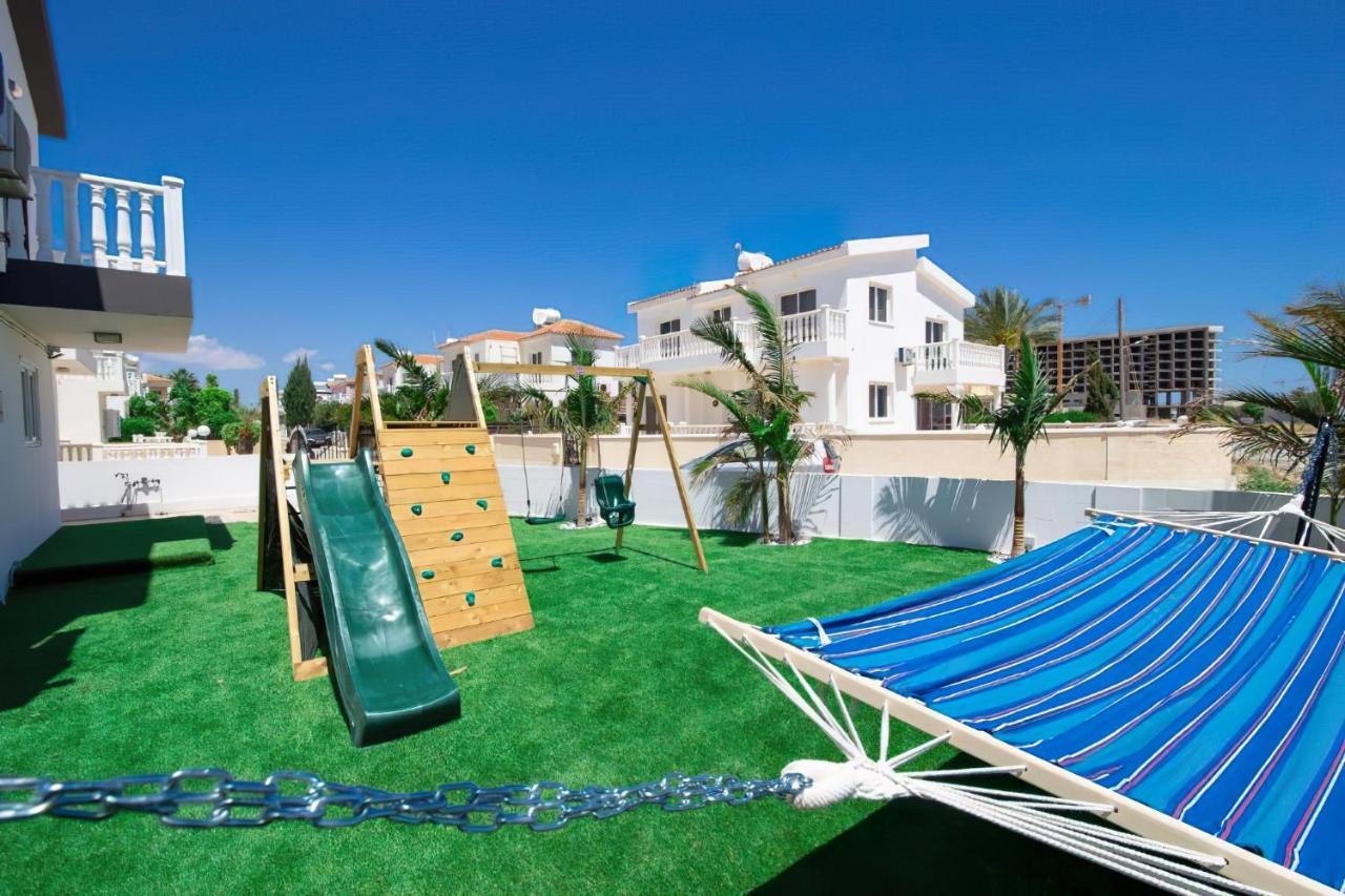 Villa suncity Boutique Beachfront Ayía Nápa Extérieur photo