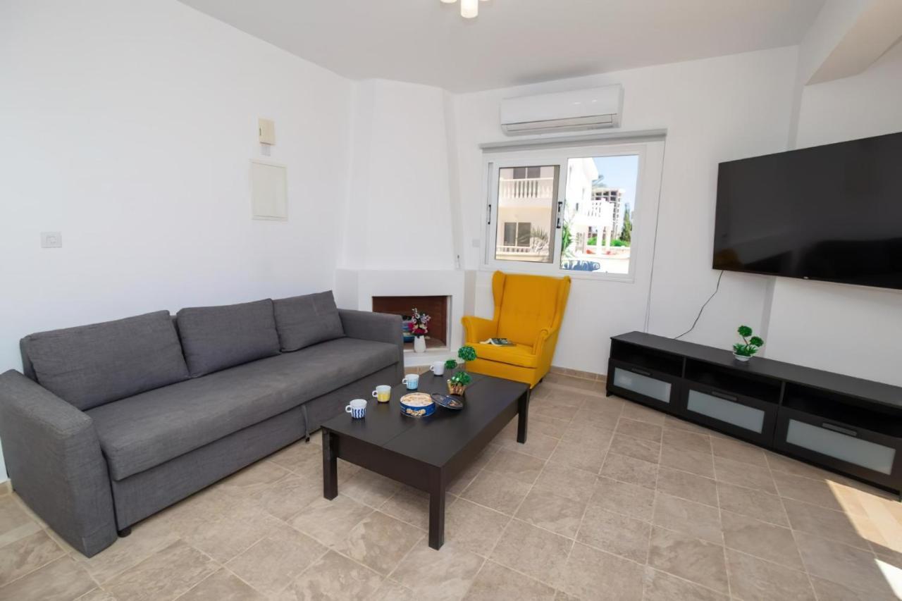 Villa suncity Boutique Beachfront Ayía Nápa Extérieur photo