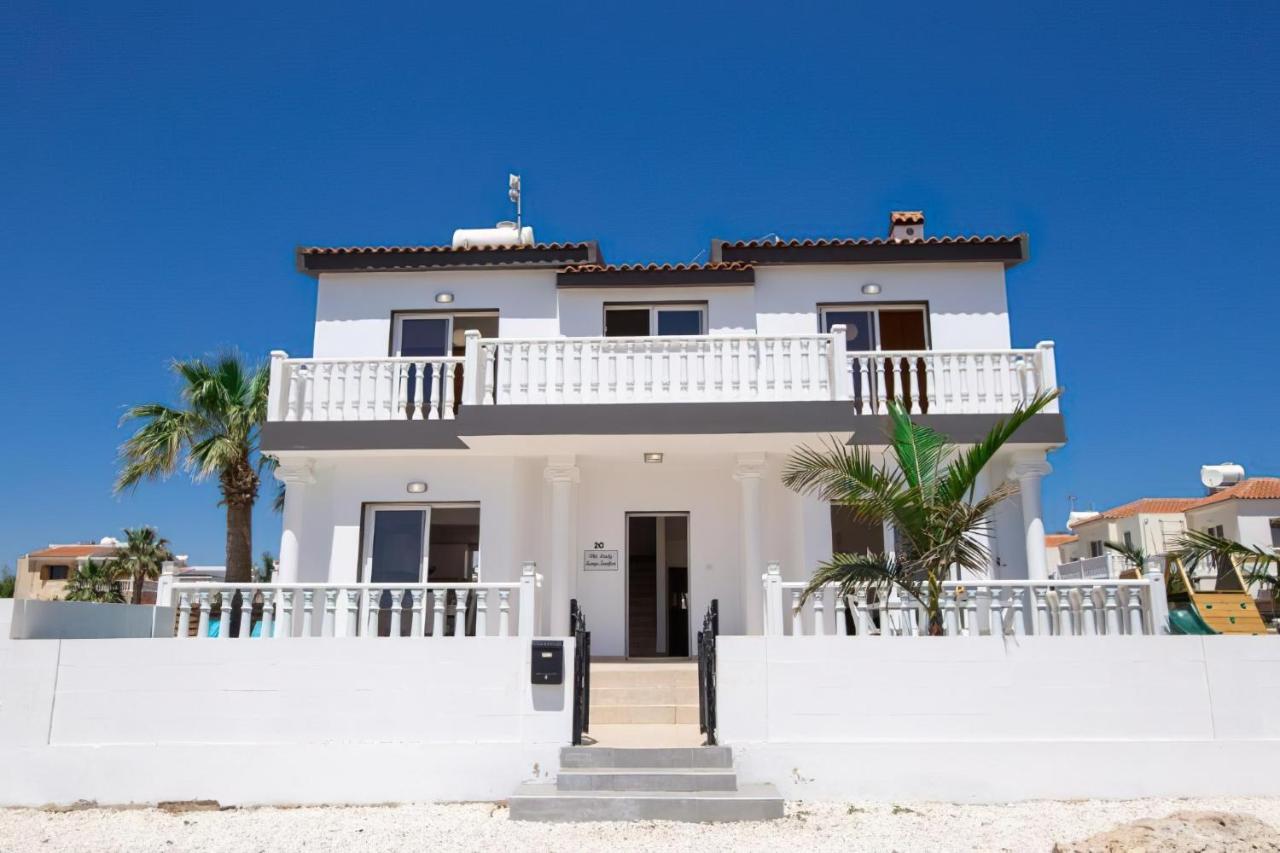 Villa suncity Boutique Beachfront Ayía Nápa Extérieur photo