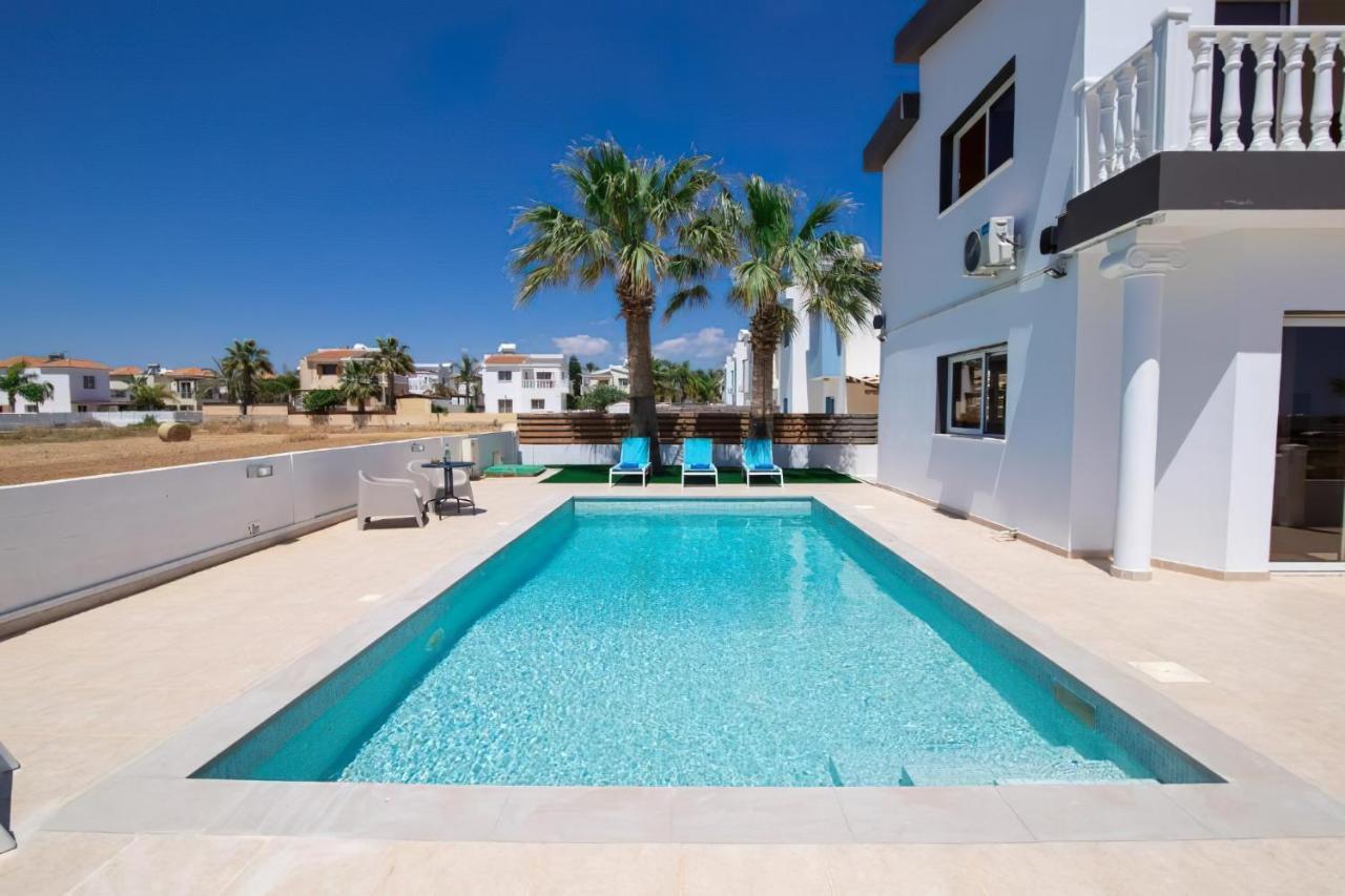 Villa suncity Boutique Beachfront Ayía Nápa Extérieur photo